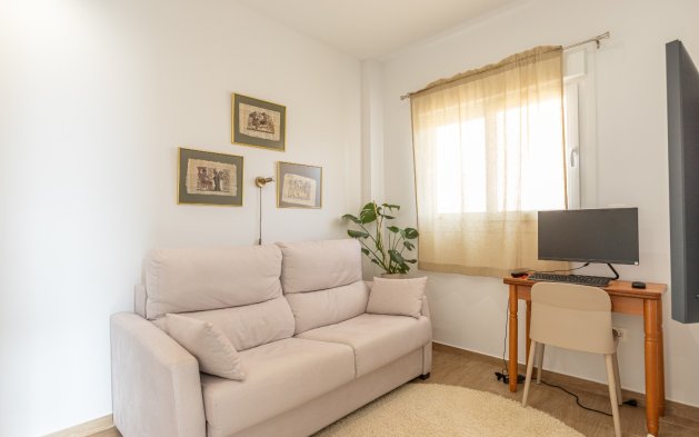 Resale - Apartment / flat - Torrevieja - Nueva Torrevieja