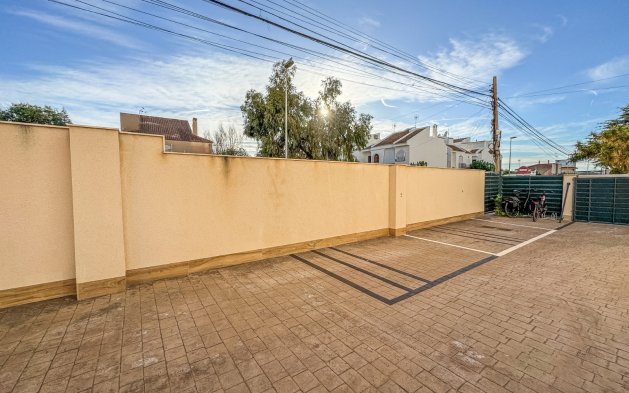 Resale - Apartment / flat - Torrevieja - Nueva Torrevieja