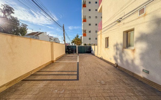 Resale - Apartment / flat - Torrevieja - Nueva Torrevieja