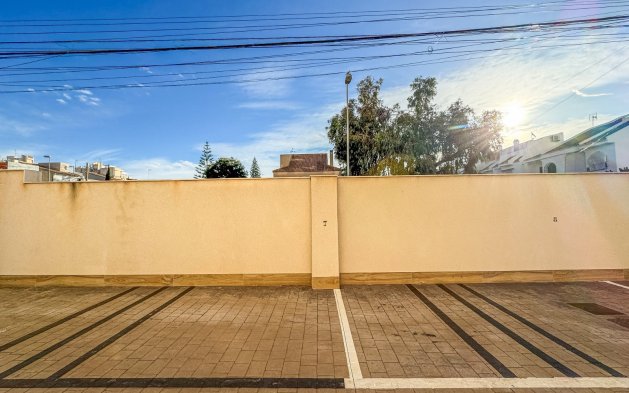 Resale - Apartment / flat - Torrevieja - Nueva Torrevieja
