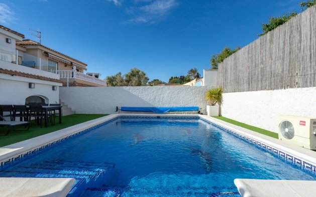 Resale - Villa - Torrevieja - Los Balcones - Los Altos 