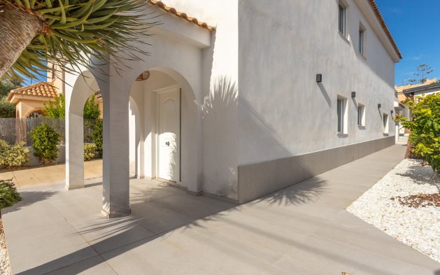 Resale - Villa - Torrevieja - Los Balcones - Los Altos 