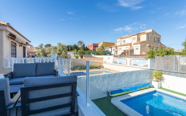 Resale - Villa - Torrevieja - Los Balcones - Los Altos 