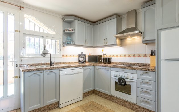 Resale - Bungalow - Orihuela Costa - Villamartín