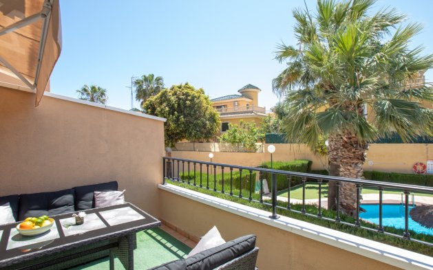 Resale - Bungalow - Orihuela Costa - Villamartín
