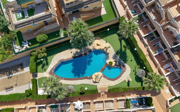 Resale - Bungalow - Orihuela Costa - Villamartín