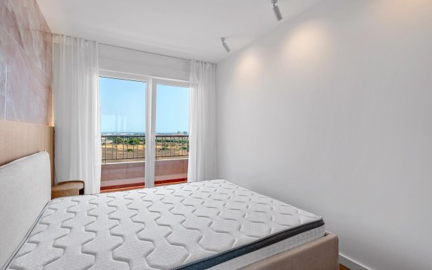 Resale - Apartment / flat - Torrevieja - Punta Prima
