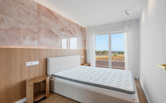 Resale - Apartment / flat - Torrevieja - Punta Prima