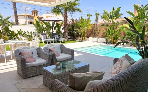 Resale - Villa - Orihuela Costa - Cabo Roig