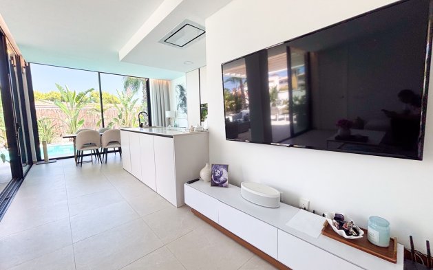 Resale - Villa - Orihuela Costa - Cabo Roig