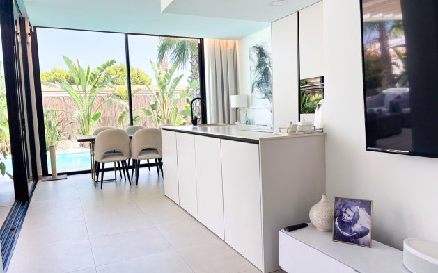 Resale - Villa - Orihuela Costa - Cabo Roig