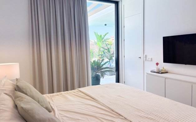 Resale - Villa - Orihuela Costa - Cabo Roig