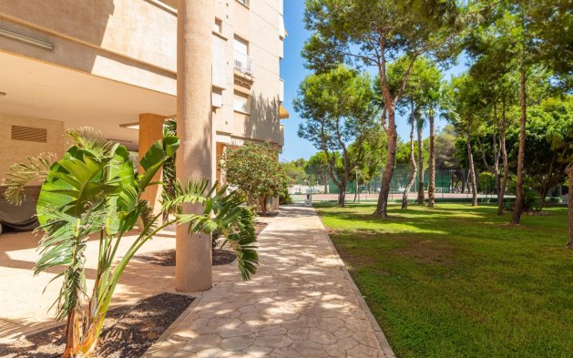 Resale - Apartment / flat - Orihuela Costa - Campoamor
