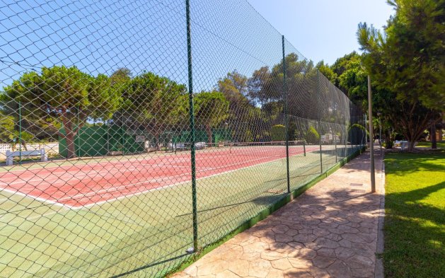 Resale - Apartment / flat - Orihuela Costa - Campoamor