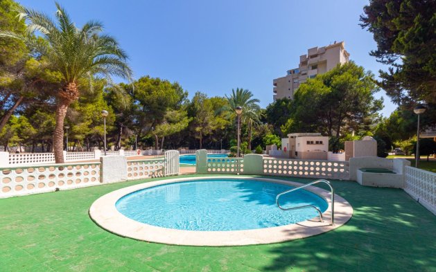 Resale - Apartment / flat - Orihuela Costa - Campoamor