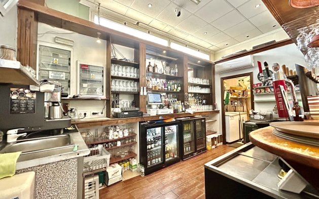 Resale - Local comercial - Orihuela Costa - Villamartín