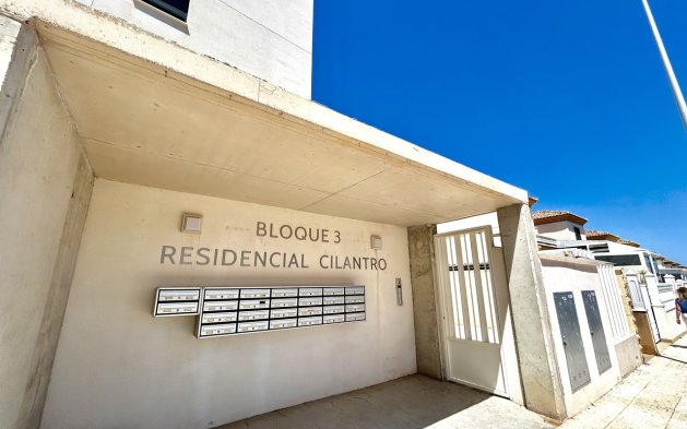 Resale - Apartment / flat - Orihuela Costa - Los Dolses