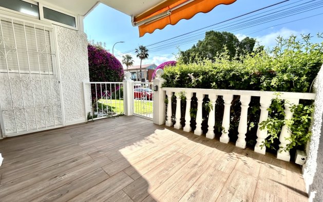 Resale - Apartment / flat - Orihuela Costa - Villamartín