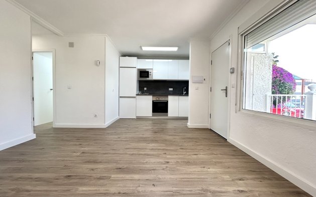 Resale - Apartment / flat - Orihuela Costa - Villamartín