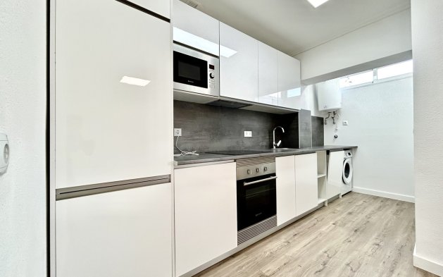Resale - Apartment / flat - Orihuela Costa - Villamartín