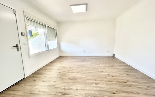 Resale - Apartment / flat - Orihuela Costa - Villamartín