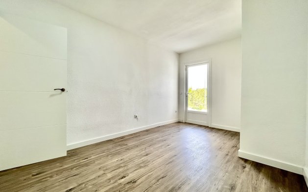 Resale - Apartment / flat - Orihuela Costa - Villamartín