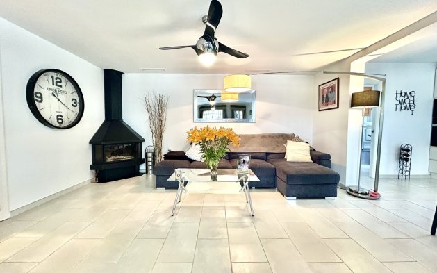 Resale - Villa - Catral