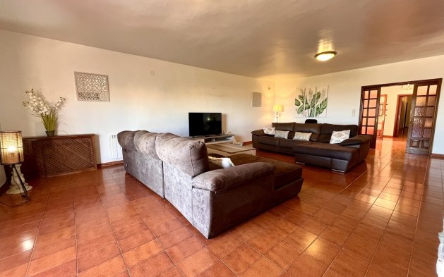 Resale - Villa - La Nucía