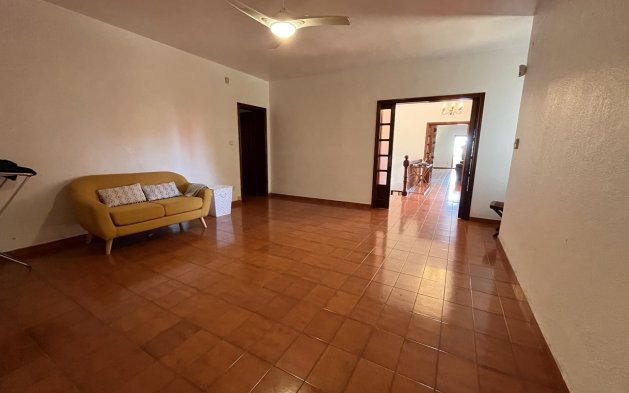Resale - Villa - La Nucía