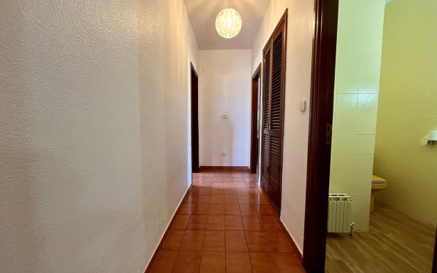 Resale - Villa - La Nucía