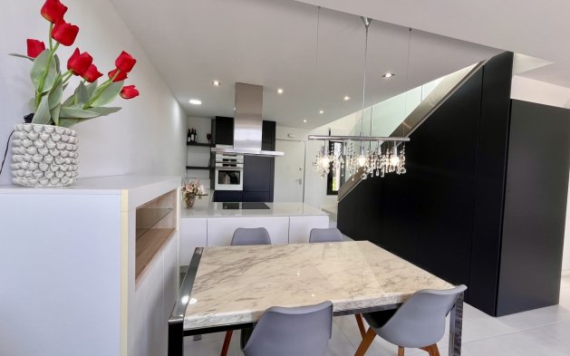 Reventa - Villa - Orihuela Costa - Los Dolses