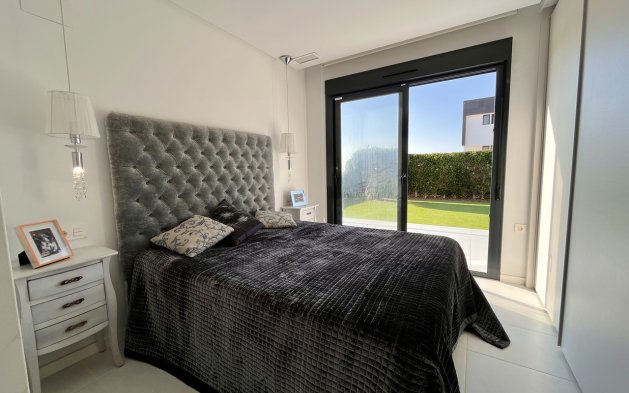 Reventa - Villa - Orihuela Costa - Los Dolses