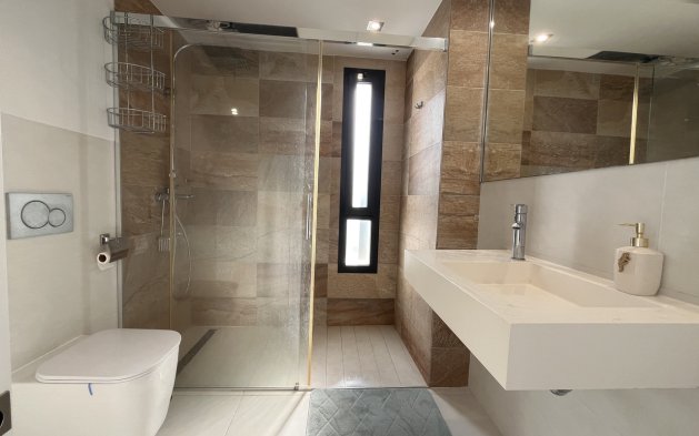 Reventa - Villa - Orihuela Costa - Los Dolses