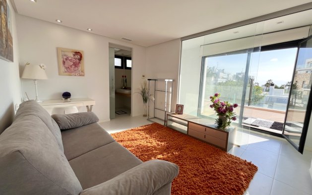 Reventa - Villa - Orihuela Costa - Los Dolses