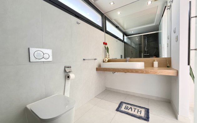 Reventa - Villa - Orihuela Costa - Los Dolses