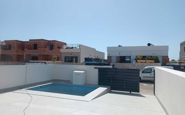 Obra nueva - detached - Daya Nueva