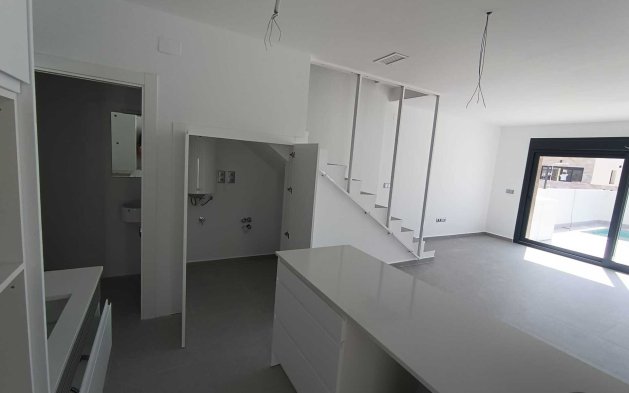 Obra nueva - detached - Daya Nueva