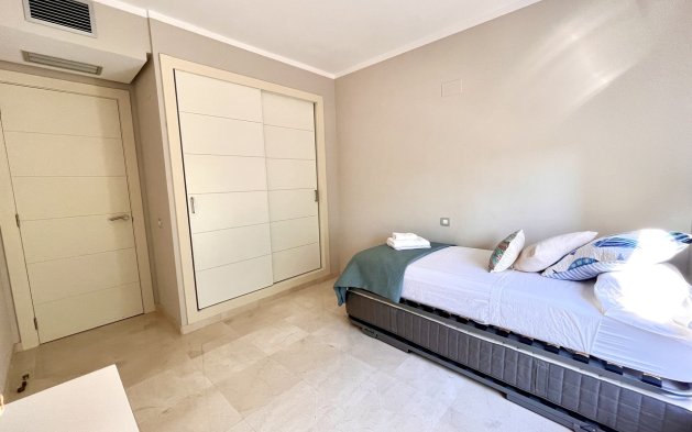 Odsprzedaż - Mieszkanie w bloku - Orihuela Costa - Las Colinas Golf Resort