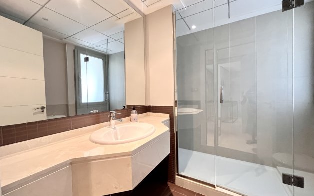 Odsprzedaż - Mieszkanie w bloku - Orihuela Costa - Las Colinas Golf Resort