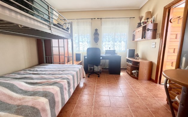 Videresalg - Parcela - San Miguel de Salinas