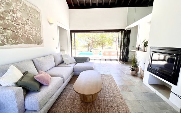 Resale - Duplex - Sucina