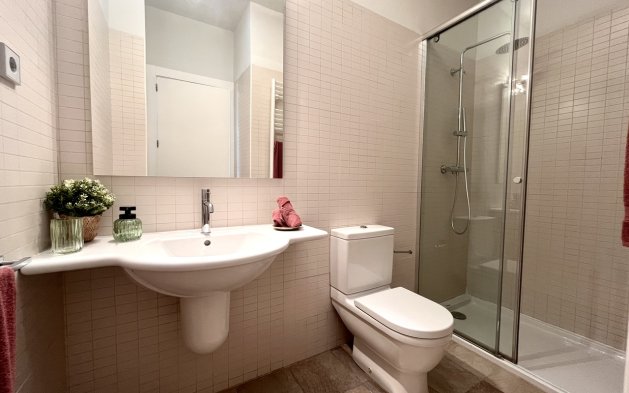 Resale - Duplex - Sucina