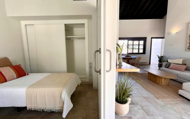 Resale - Duplex - Sucina