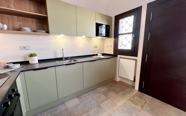 Resale - Duplex - Sucina