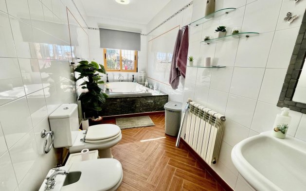 Resale - Villa - Fortuna