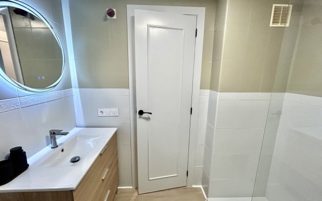 Resale - Apartment / flat - Torrevieja