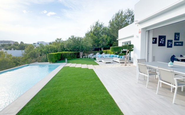 Begagnad - Villa - Orihuela Costa - Las Colinas Golf - Country Club