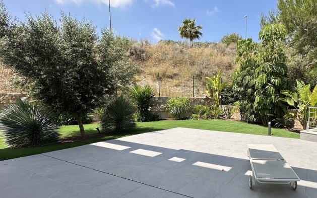 Herverkoop - Villa - Orihuela Costa - Las Colinas Golf Resort