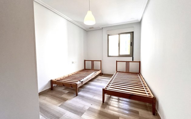 Återförsäljning - Lägenhet / lägenhet - Santa Pola