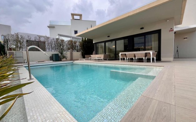 Reventa - Villa - Orihuela Costa - Dehesa de Campoamor